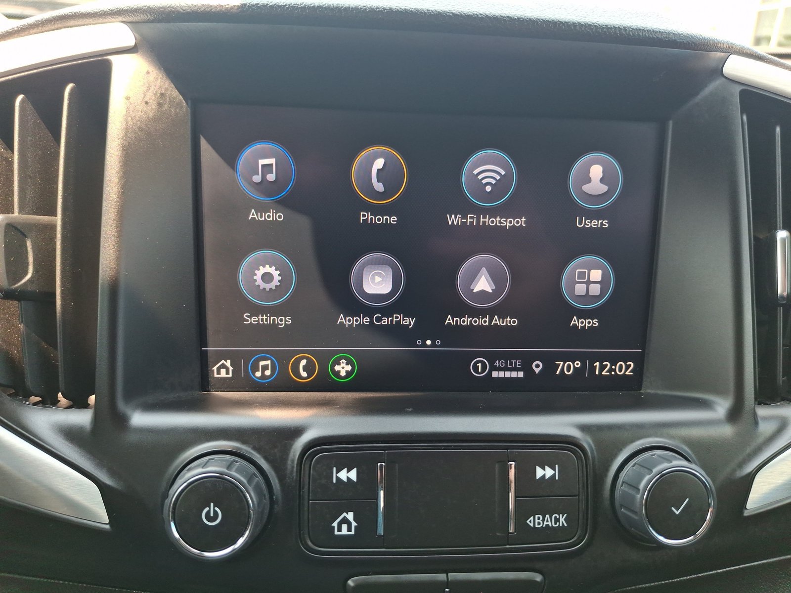 Used 2024 GMC Terrain SLT AWD/4WD image 17