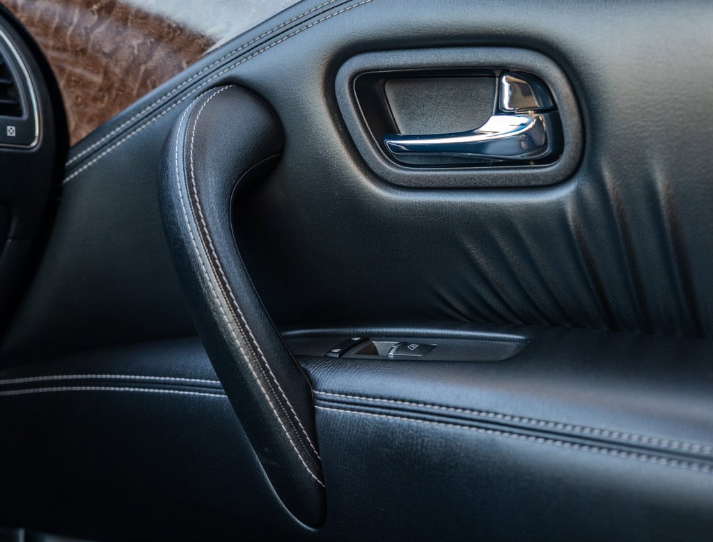 Used 2017 INFINITI QX80 2WD w/ Driver Assistance Package image 24