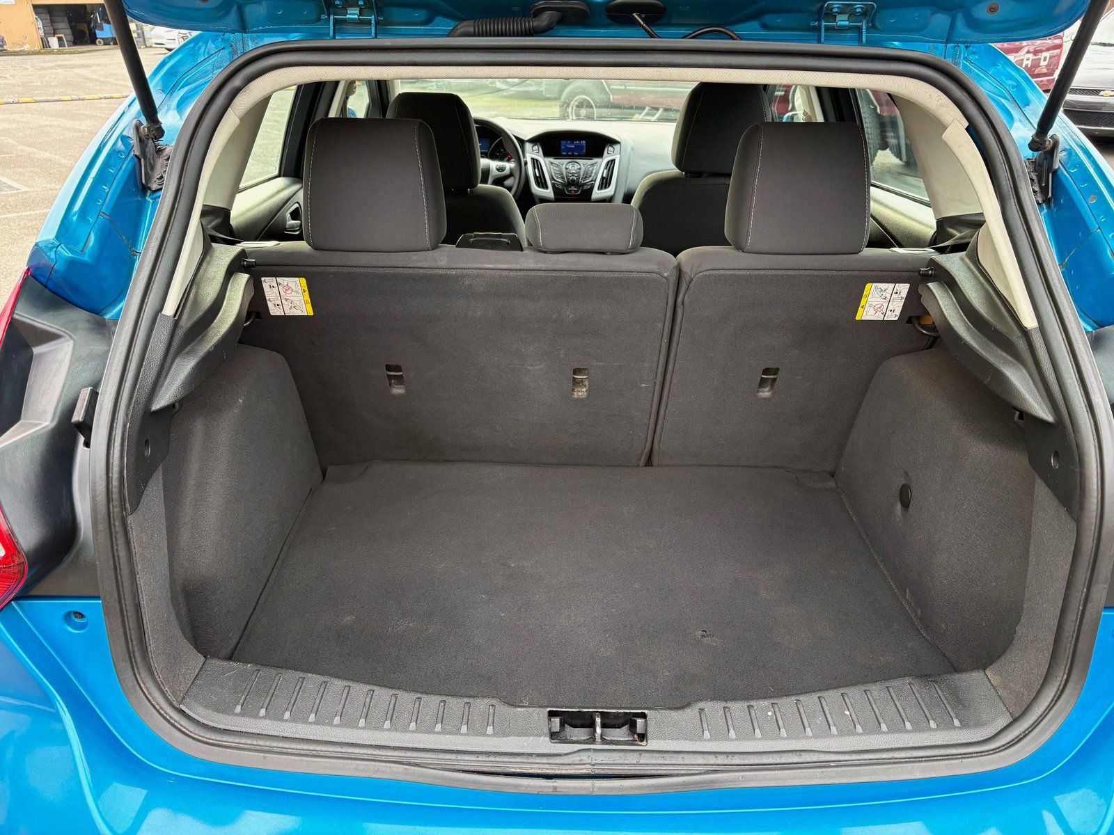 Used 2014 Ford Focus SE FWD image 19