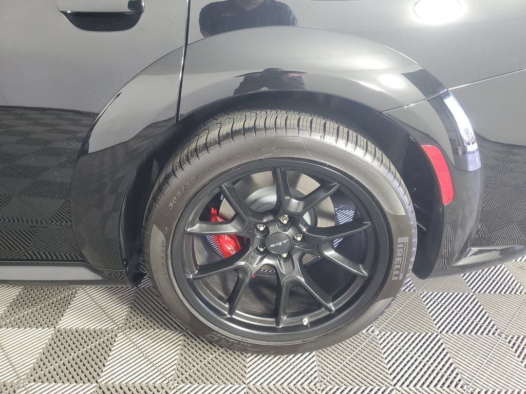Used 2022 Dodge Charger SRT Hellcat w/ Carbon/Suede Interior Package RWD image 35
