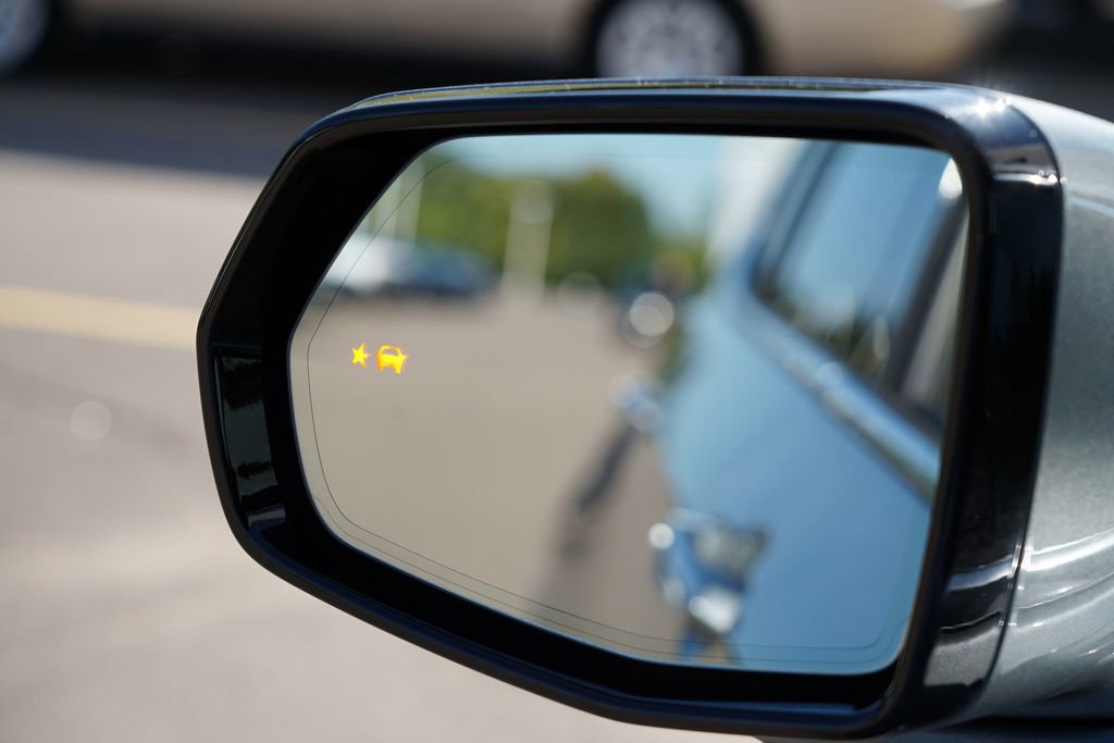 Used 2025 Cadillac XT6 Premium Luxury image 45