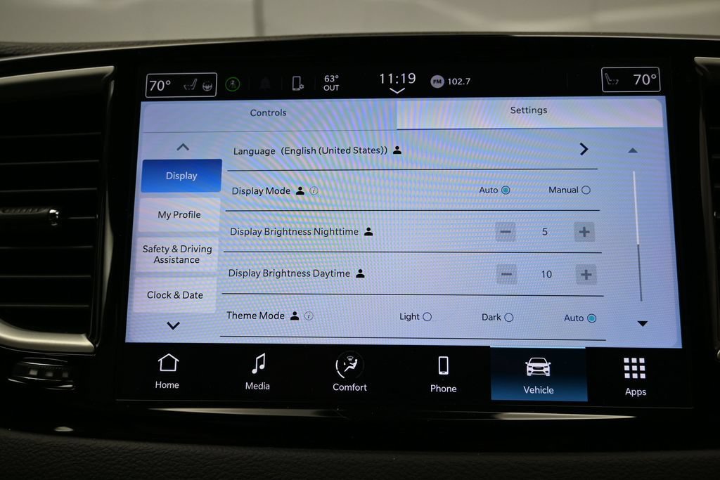 Used 2023 Chrysler Pacifica Touring-L FWD image 37