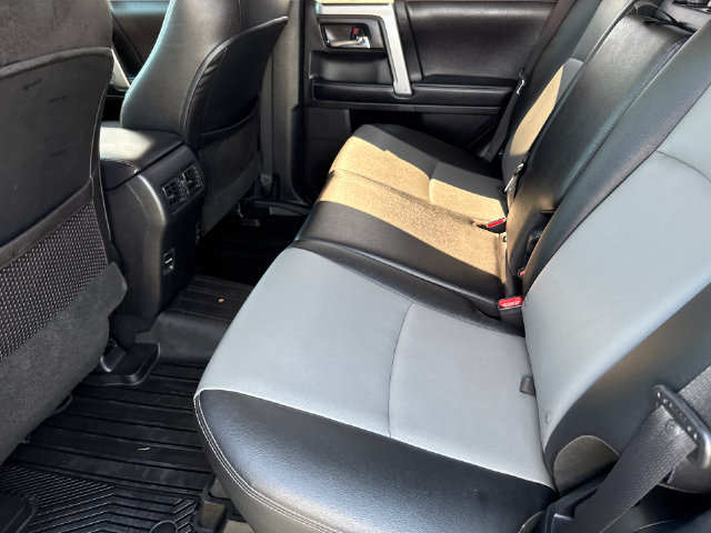 Used 2016 Toyota 4Runner SR5 Premium RWD image 18