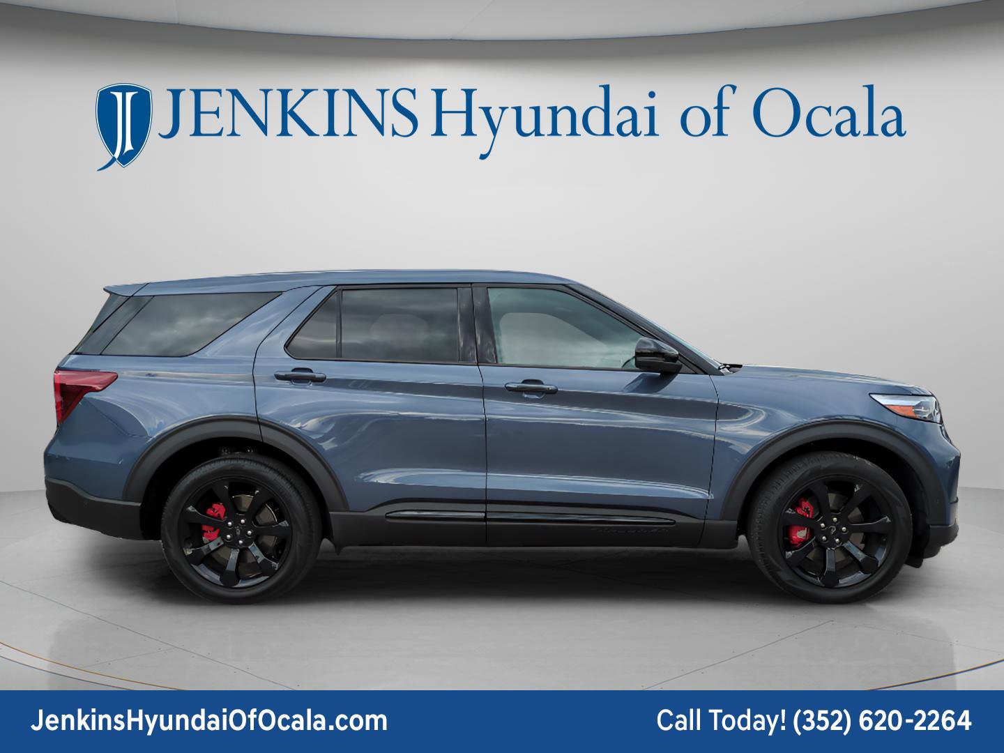 Used 2021 Ford Explorer ST w/ Equipment Group 401A AWD/4WD image 2