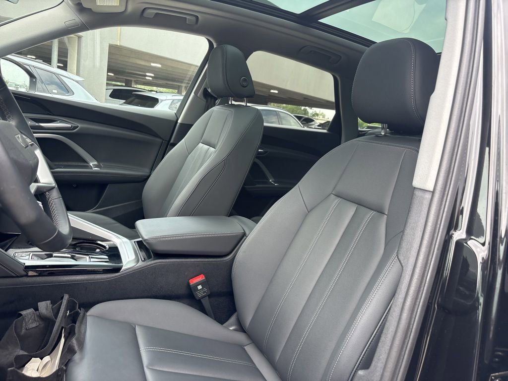 Used 2025 Audi Q5 Premium w/ Convenience Package AWD/4WD image 13
