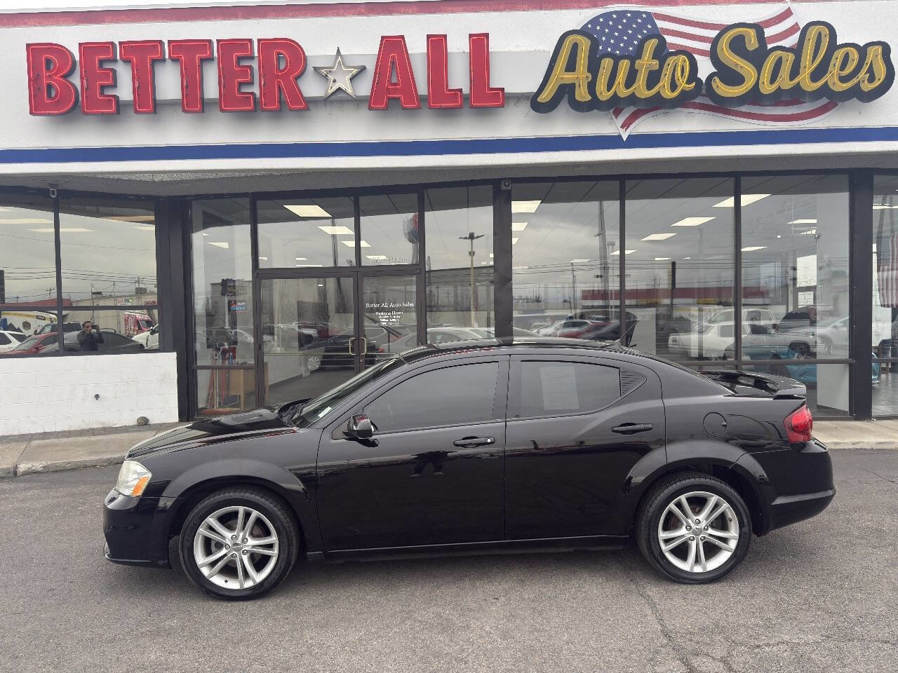 Used 2012 Dodge Avenger SXT Plus image 4