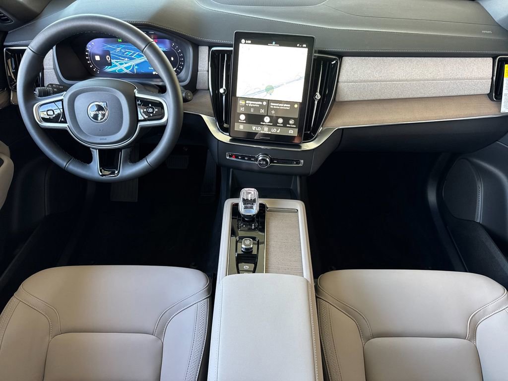 New 2026 Volvo XC90 B5 Core AWD/4WD image 12