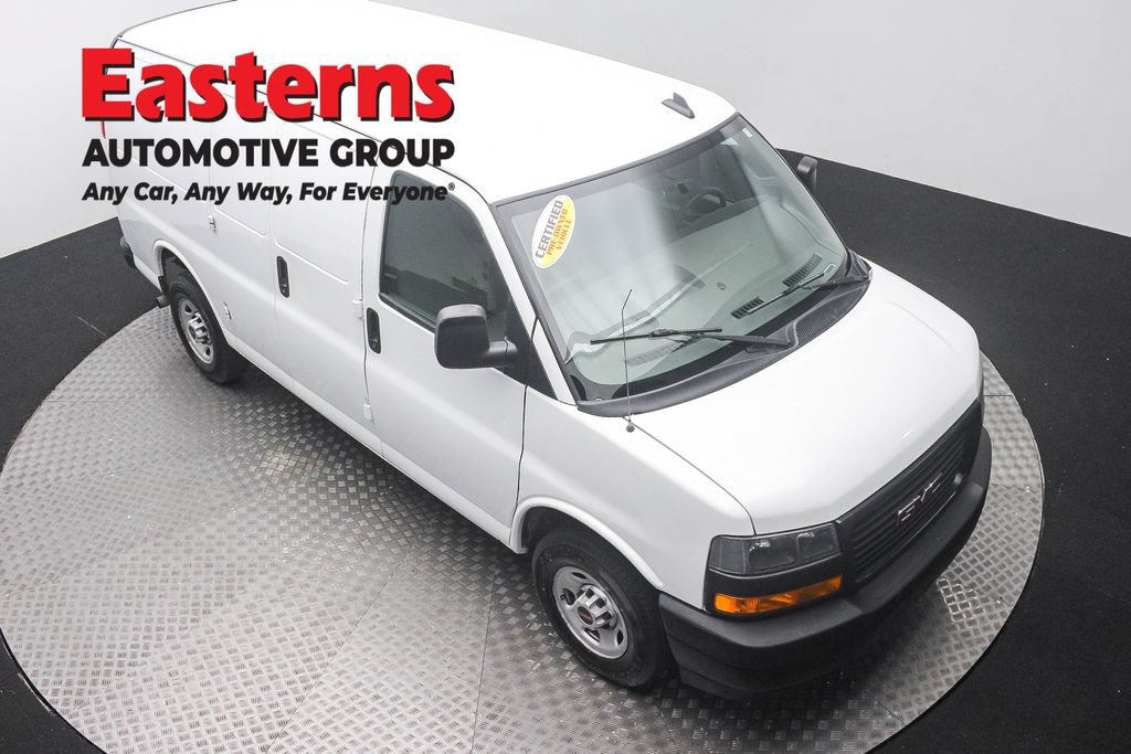 Used 2022 GMC Savana 2500 RWD image 3