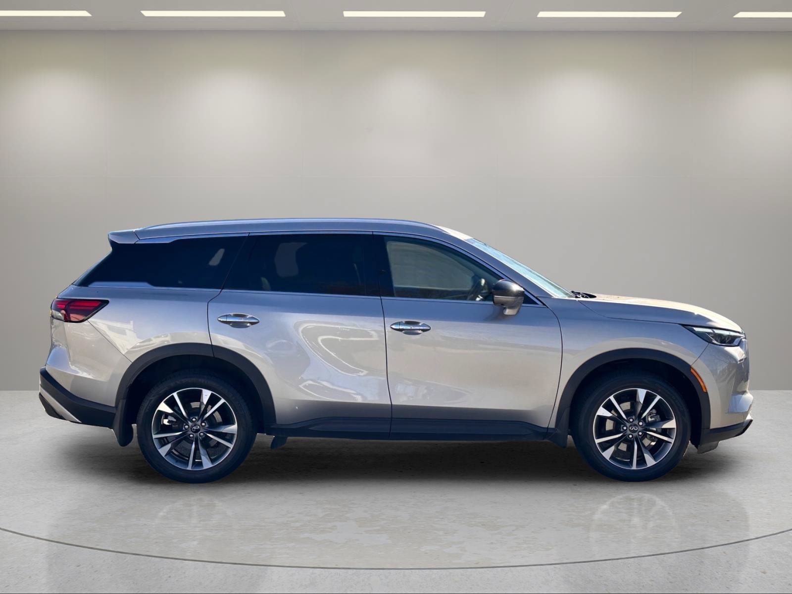 Certified 2023 INFINITI QX60 Luxe w/ Performance Audio Package FWD image 6