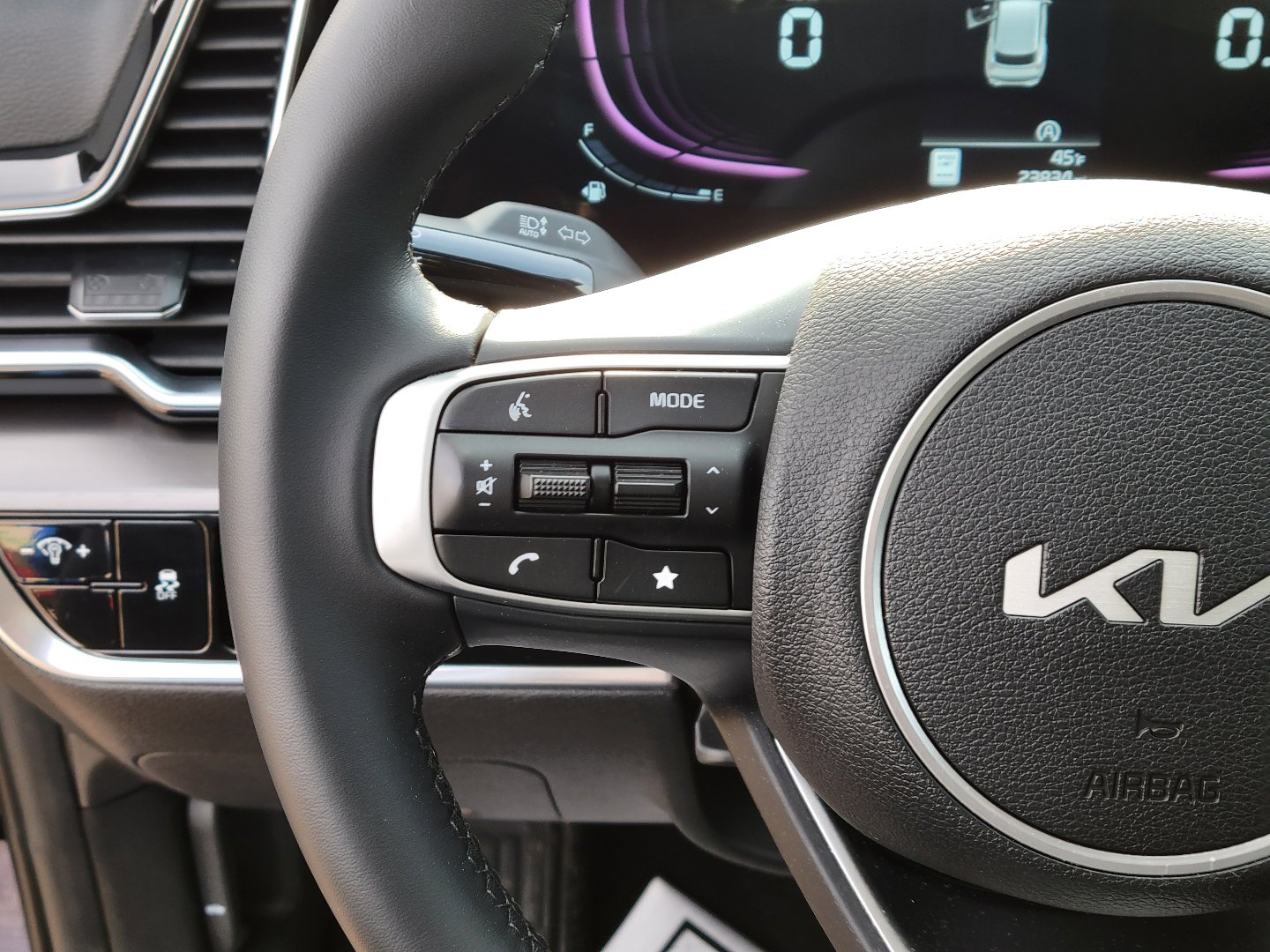 Used 2024 Kia Sportage EX image 22