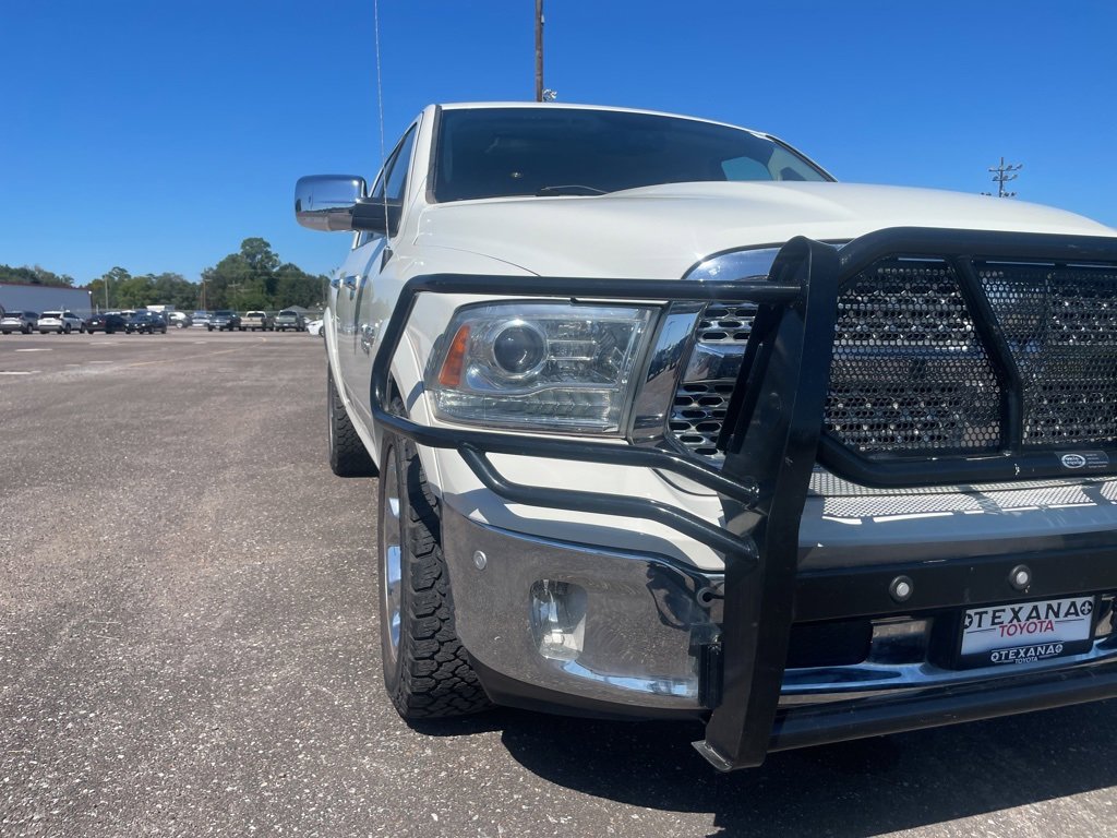 Used 2017 RAM 1500 Laramie w/ Convenience Group image 10
