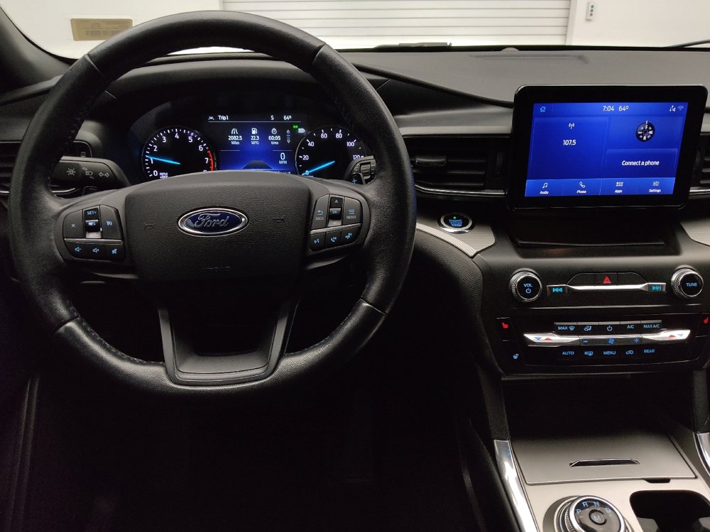 Used 2020 Ford Explorer XLT w/ Equipment Group 202A image 22