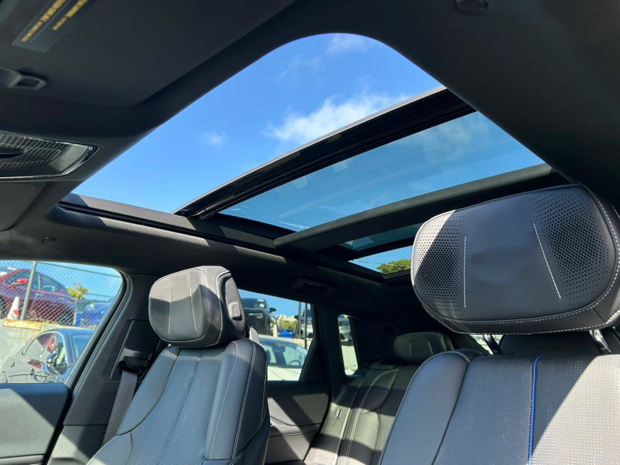 Used 2024 Cadillac Lyriq Luxury w/ LPO, Floor Liner Package image 18