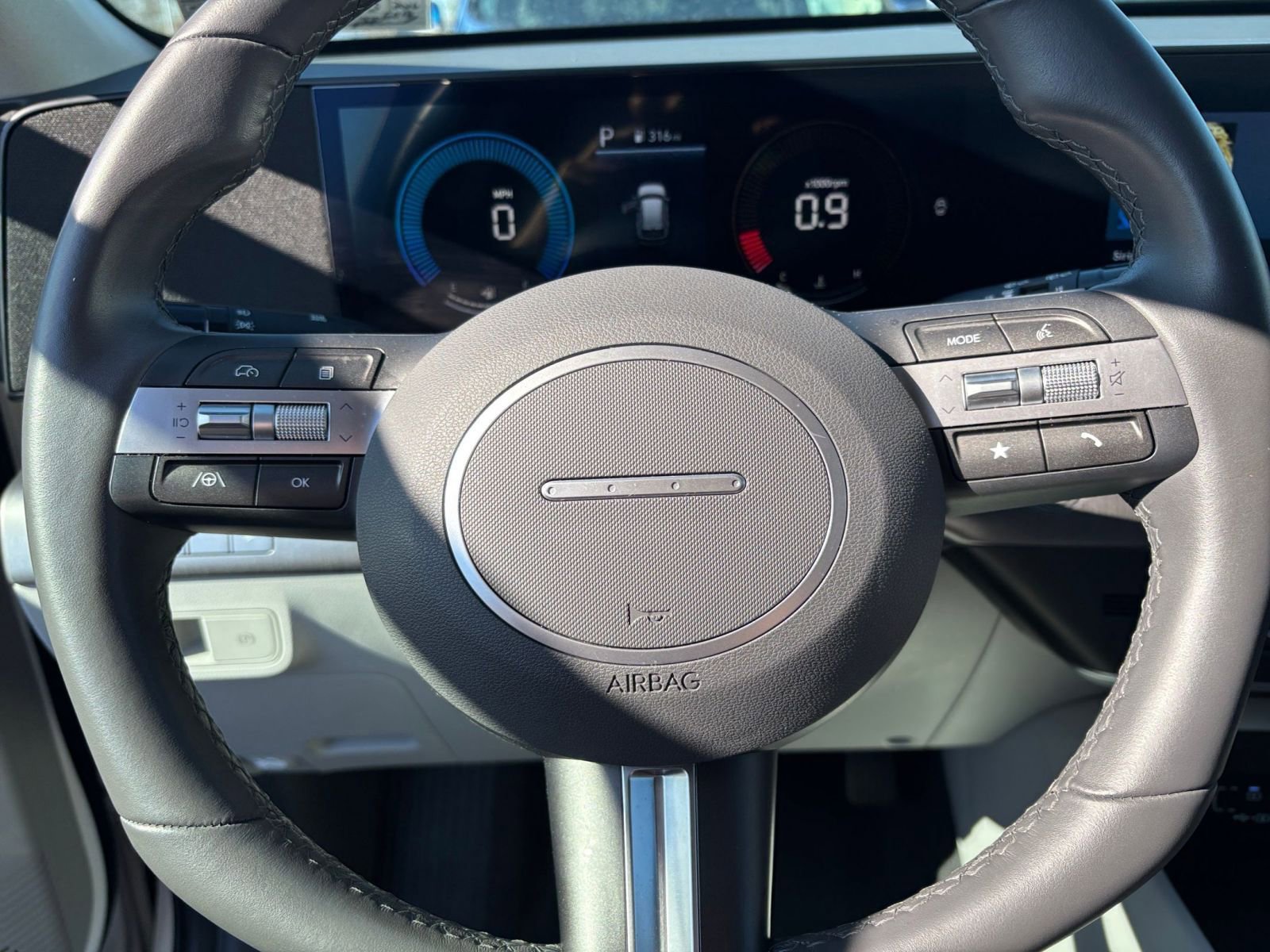 Used 2025 Hyundai Kona SEL image 28