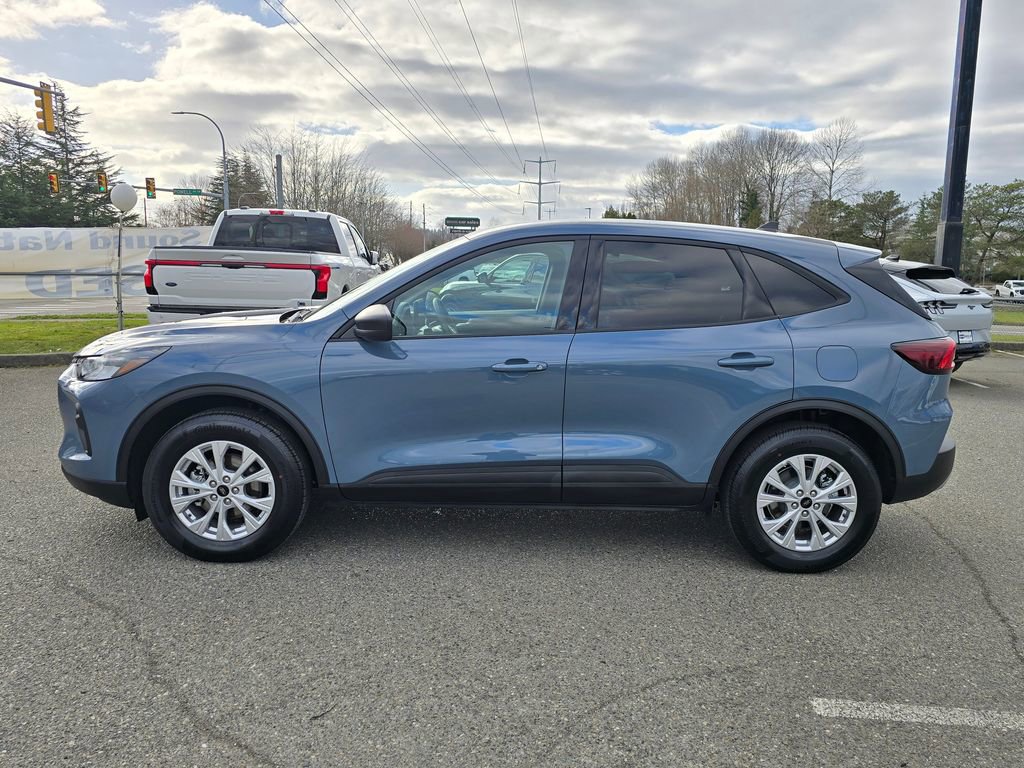 Used 2025 Ford Escape Active w/ Active Premium Tech Pack image 8