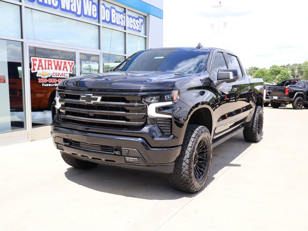 Used 2025 Chevrolet Silverado 1500 High Country w/ Midnight Edition AWD/4WD image 6