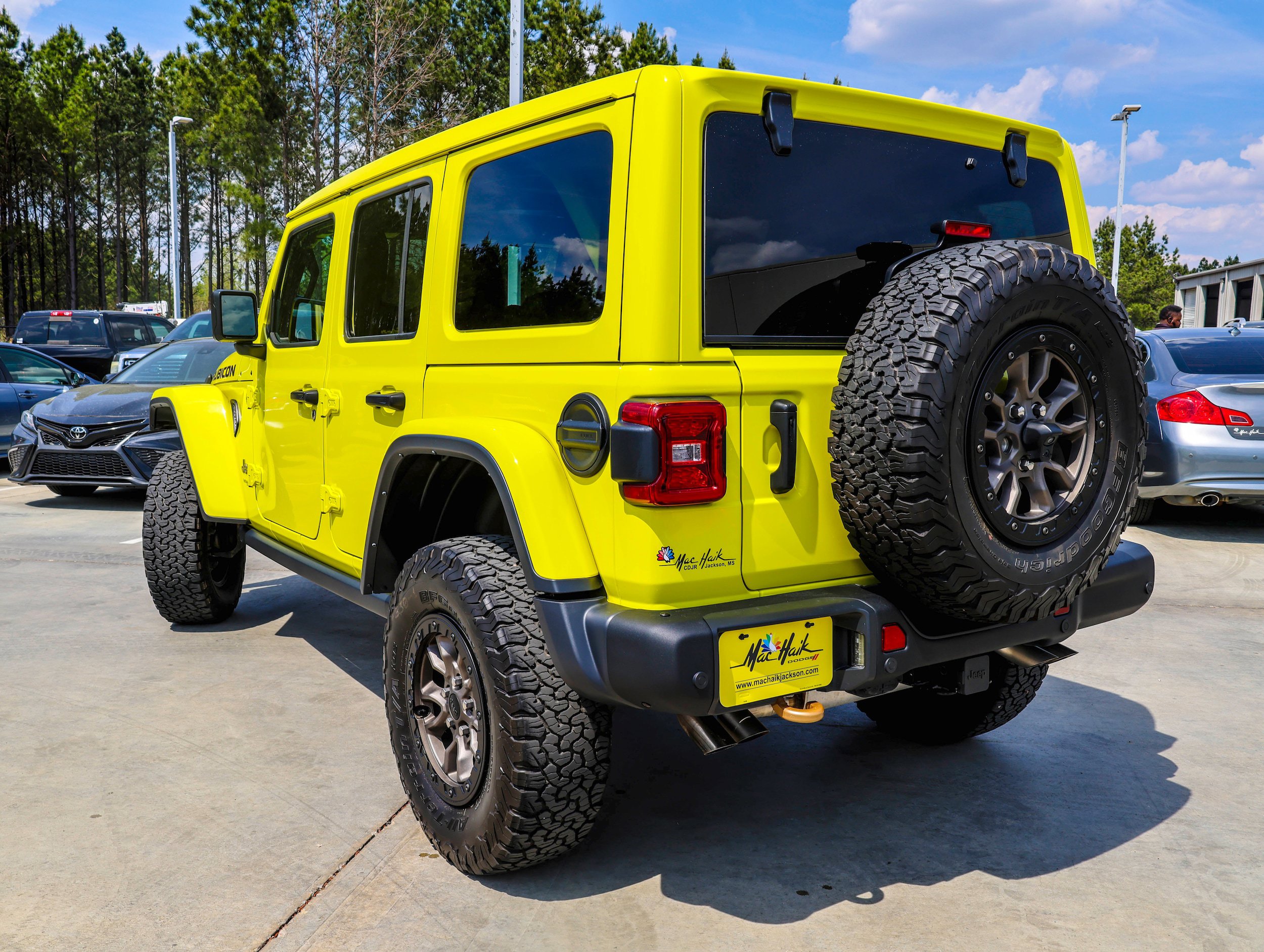 Used 2022 Jeep Wrangler Unlimited Rubicon w/ Trailer Tow Package image 4