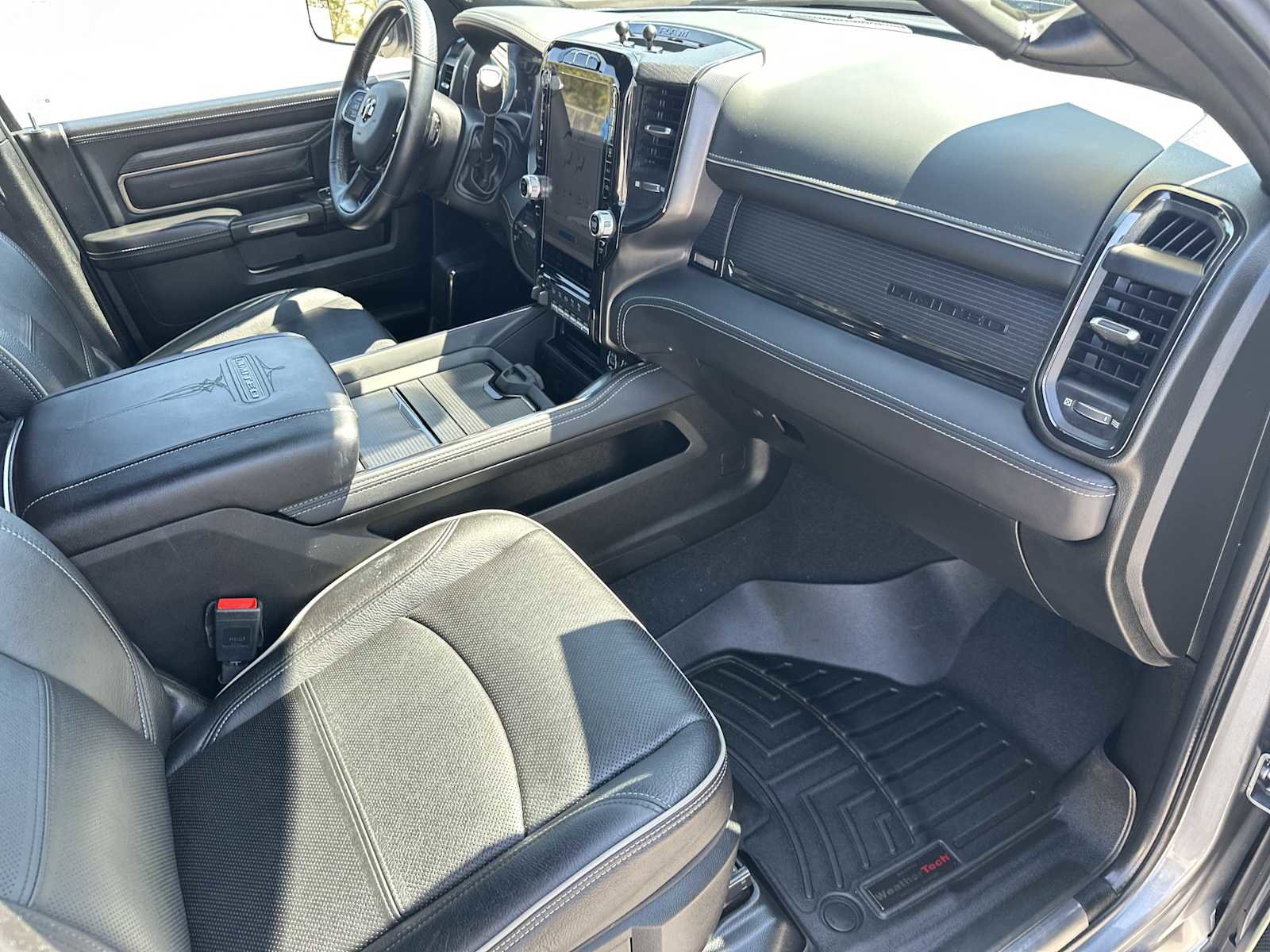 Used 2022 RAM 2500 Limited w/ Towing Technology Group image 27