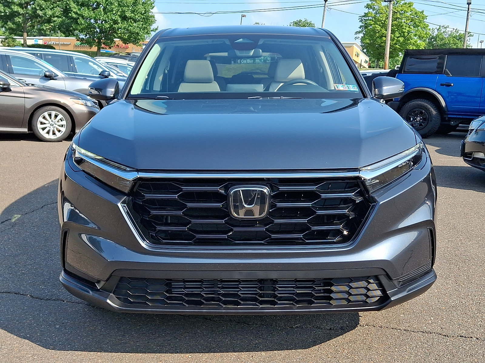 Used 2025 Honda CR-V EX image 2