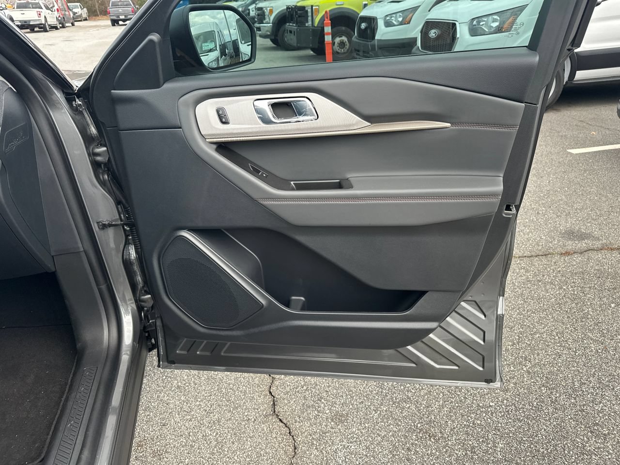 New 2026 Ford Explorer Active w/ Active Comfort Package RWD image 14