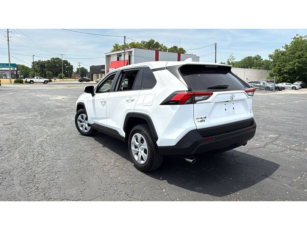 Certified 2025 Toyota RAV4 LE AWD/4WD image 5