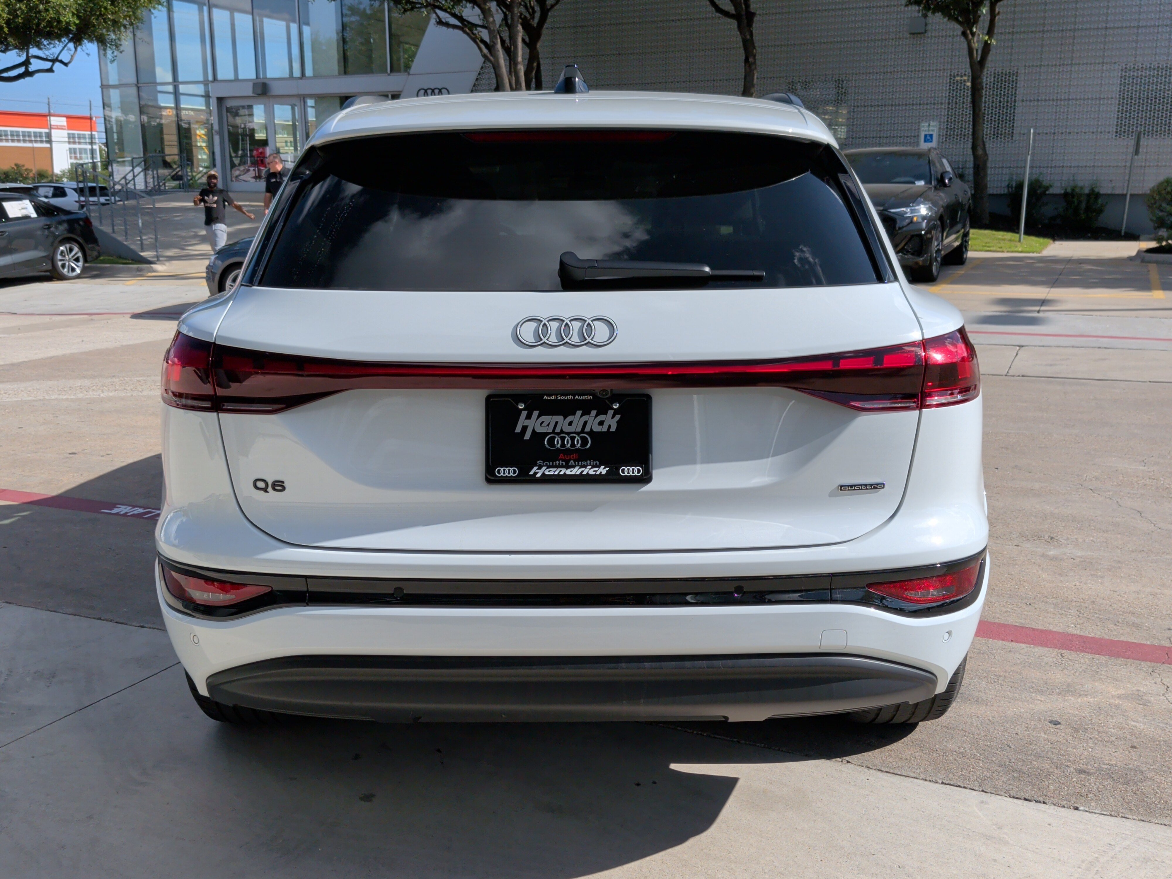Certified 2025 Audi Q6 e-tron Premium Plus w/ Premium Plus AWD/4WD image 9