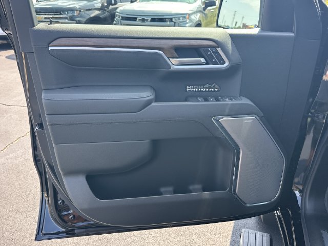 New 2026 Chevrolet Silverado 1500 High Country AWD/4WD image 10