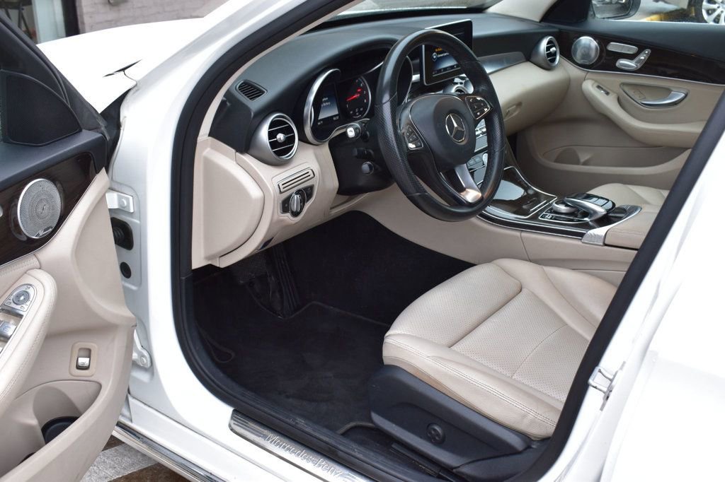 Used 2015 Mercedes-Benz C 300 Sedan image 15