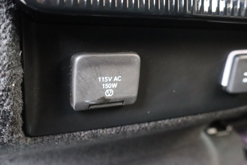 Used 2022 Jeep Grand Wagoneer Series III w/ Rear Seat Video Group 1 AWD/4WD image 36
