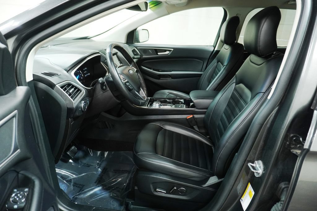 Used 2019 Ford Edge SEL w/ Equipment Group 201A FWD image 12
