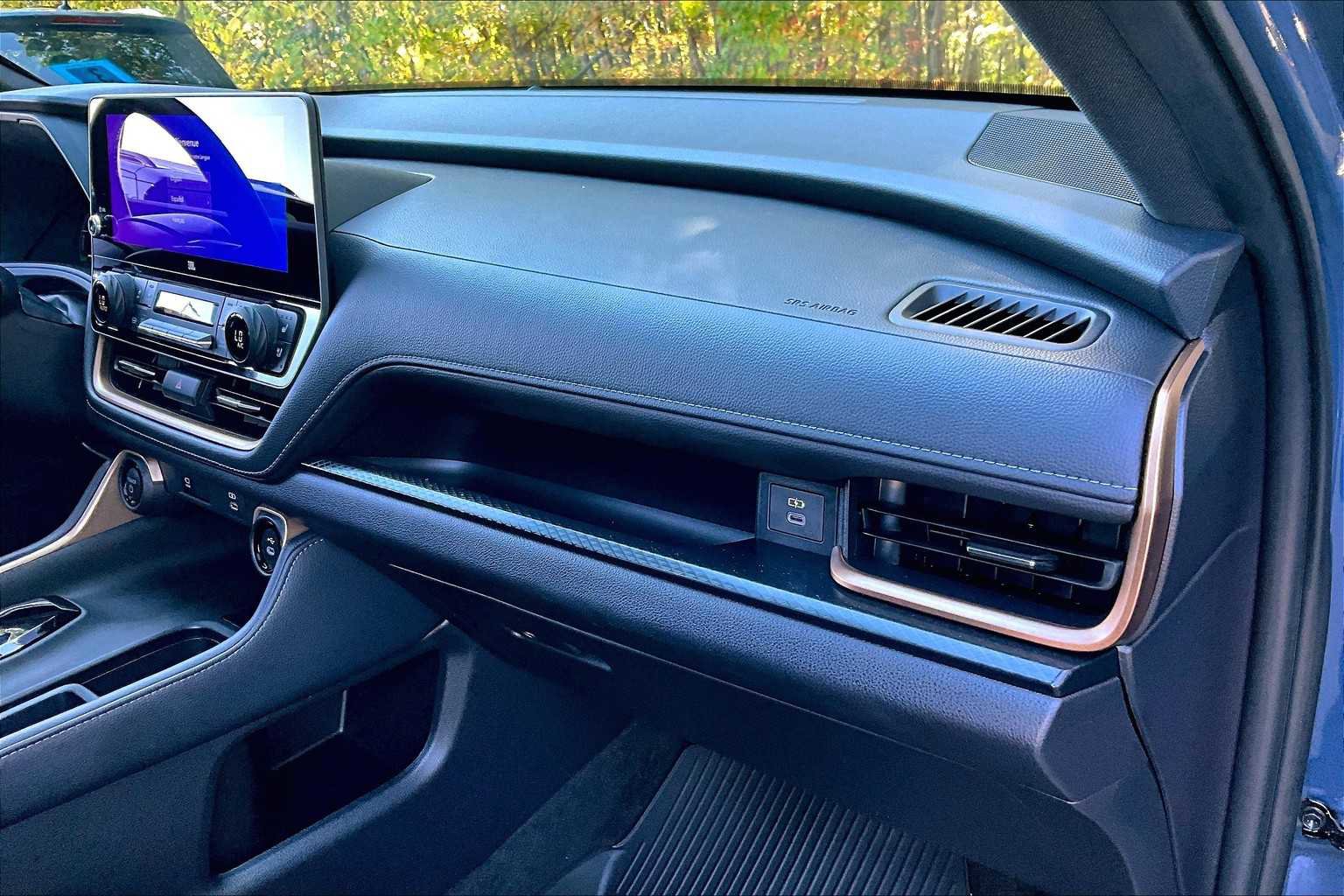 Used 2024 Toyota Grand Highlander AWD Hybrid image 17