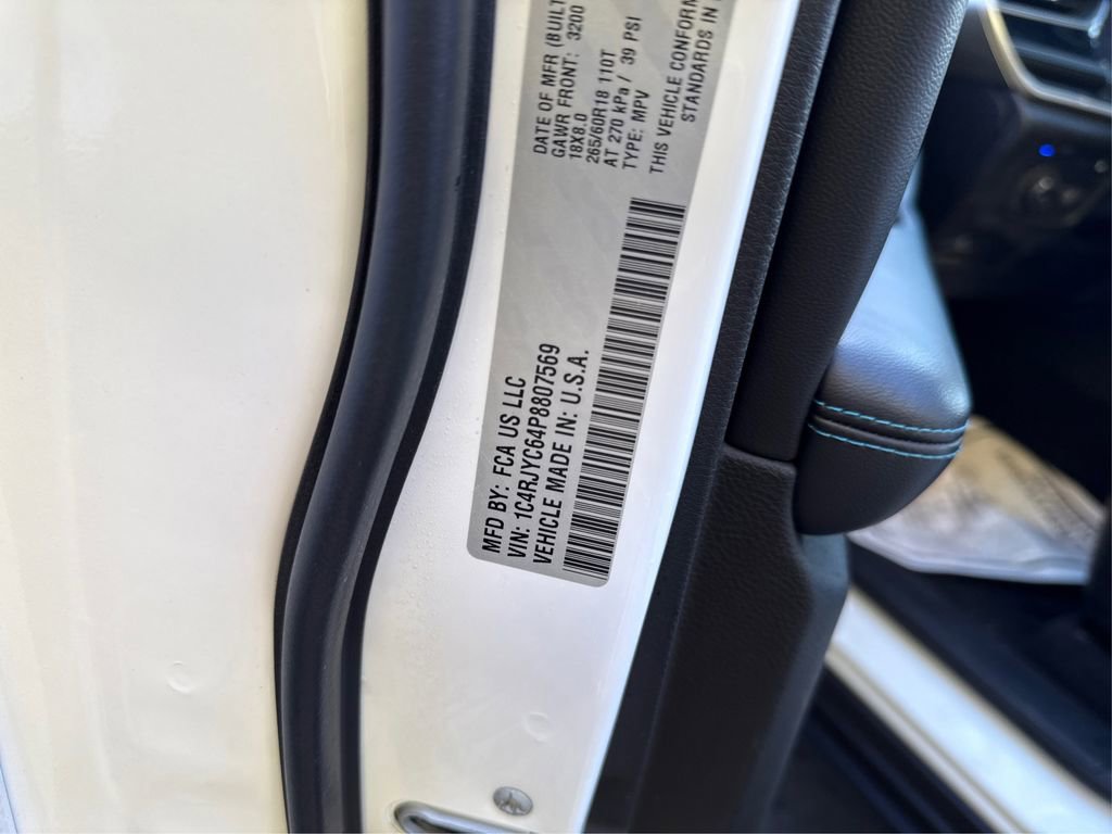 Used 2023 Jeep Grand Cherokee Trailhawk w/ Luxury Tech Group III image 18