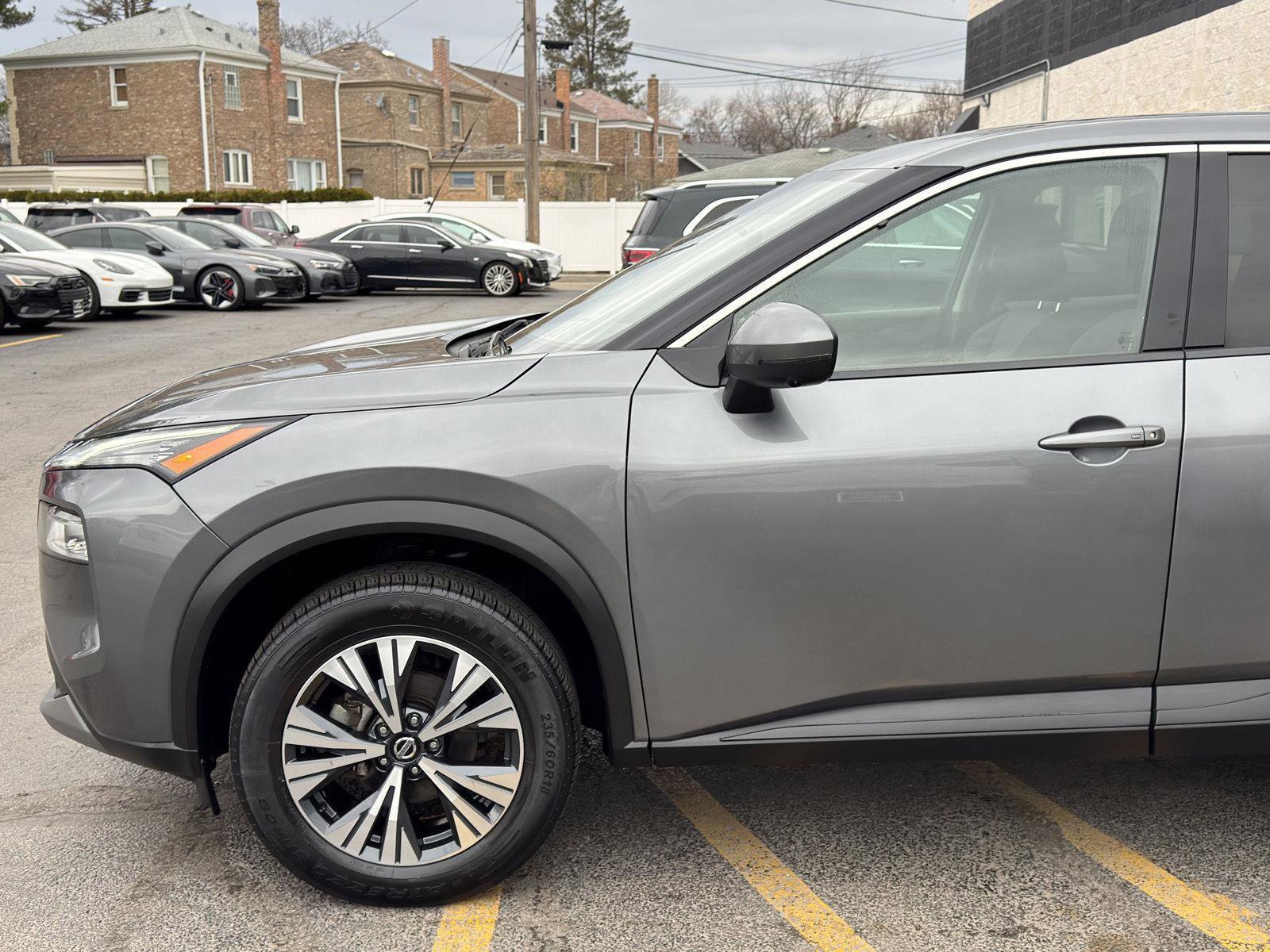 Used 2021 Nissan Rogue SV AWD/4WD image 2