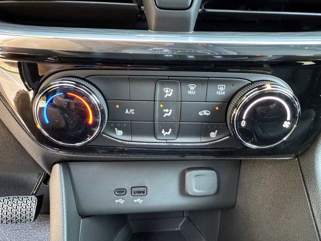 New 2026 Buick Encore GX Sport Touring w/ Comfort Package FWD image 5