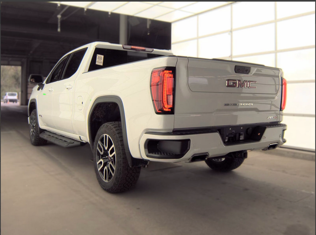 Used 2024 GMC Sierra 1500 AT4 w/ Technology Package AWD/4WD image 3