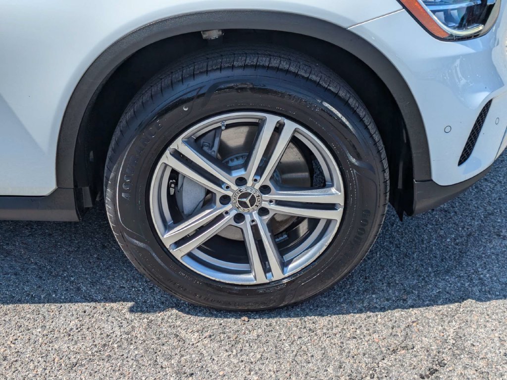 Used 2022 Mercedes-Benz GLC 300 image 10