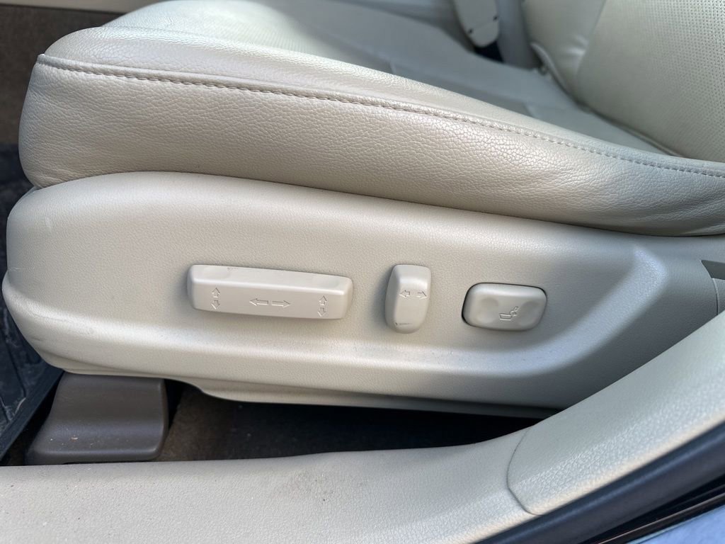 Used 2017 Acura RDX AWD w/ Advance Package image 19