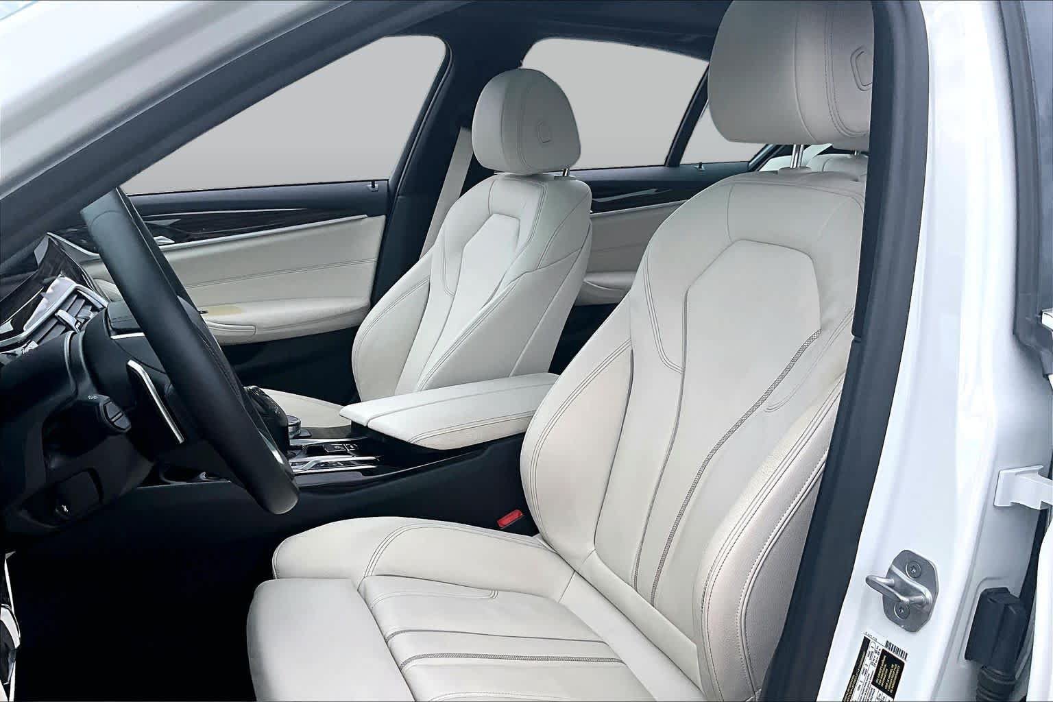 Used 2021 BMW 540i w/ Premium Package RWD image 7