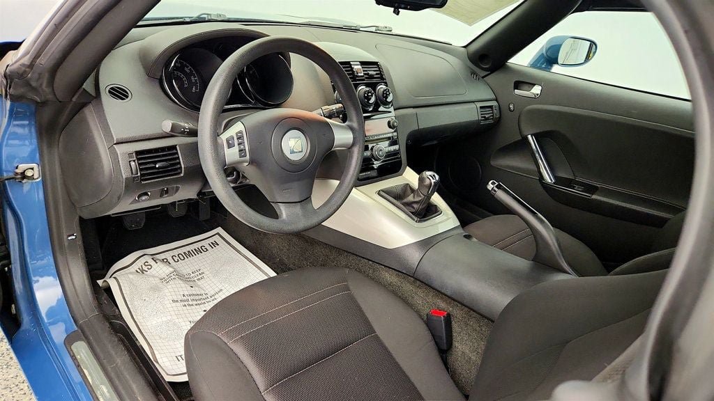 Used 2007 Saturn Sky RWD image 12