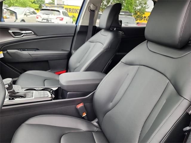 New 2026 Kia Sportage EX w/ EX Panorama Roof Package image 13