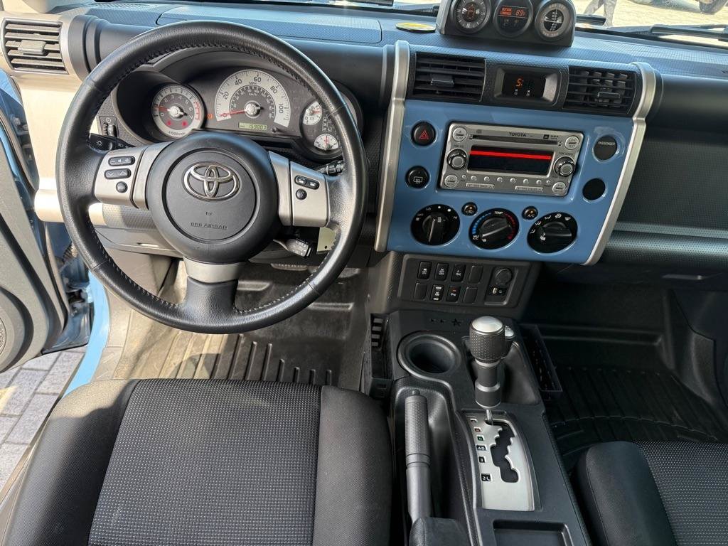 Used 2012 Toyota FJ Cruiser 4WD image 25