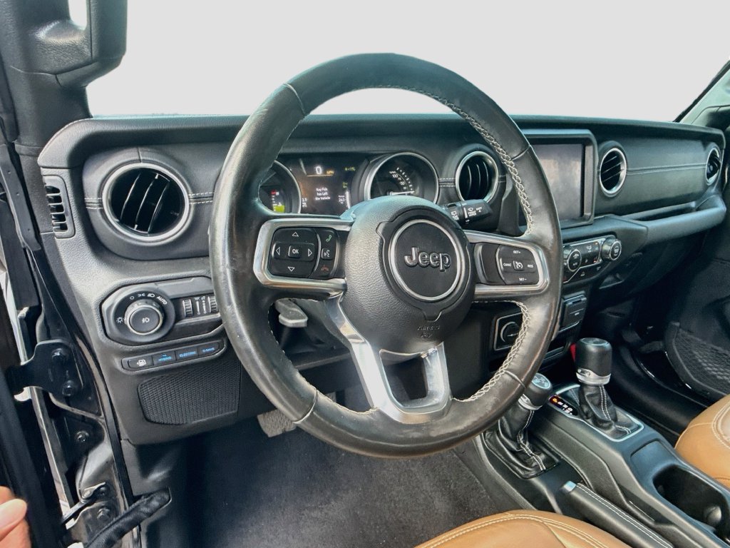 Used 2022 Jeep Wrangler Unlimited Sahara w/ Cold Weather Group AWD/4WD image 12