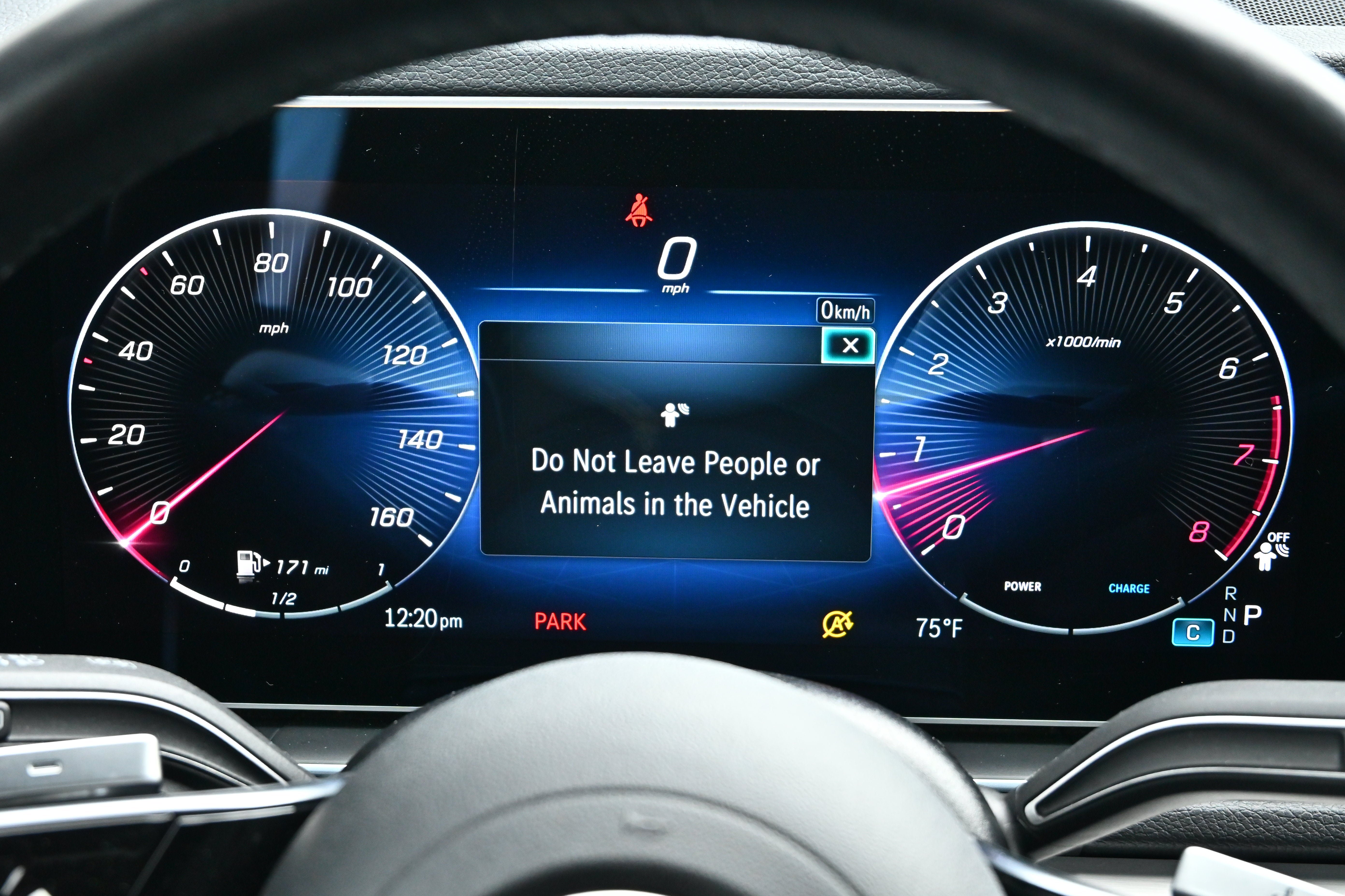 Used 2026 Mercedes-Benz GLE 350 4MATIC w/ Winter Package image 21