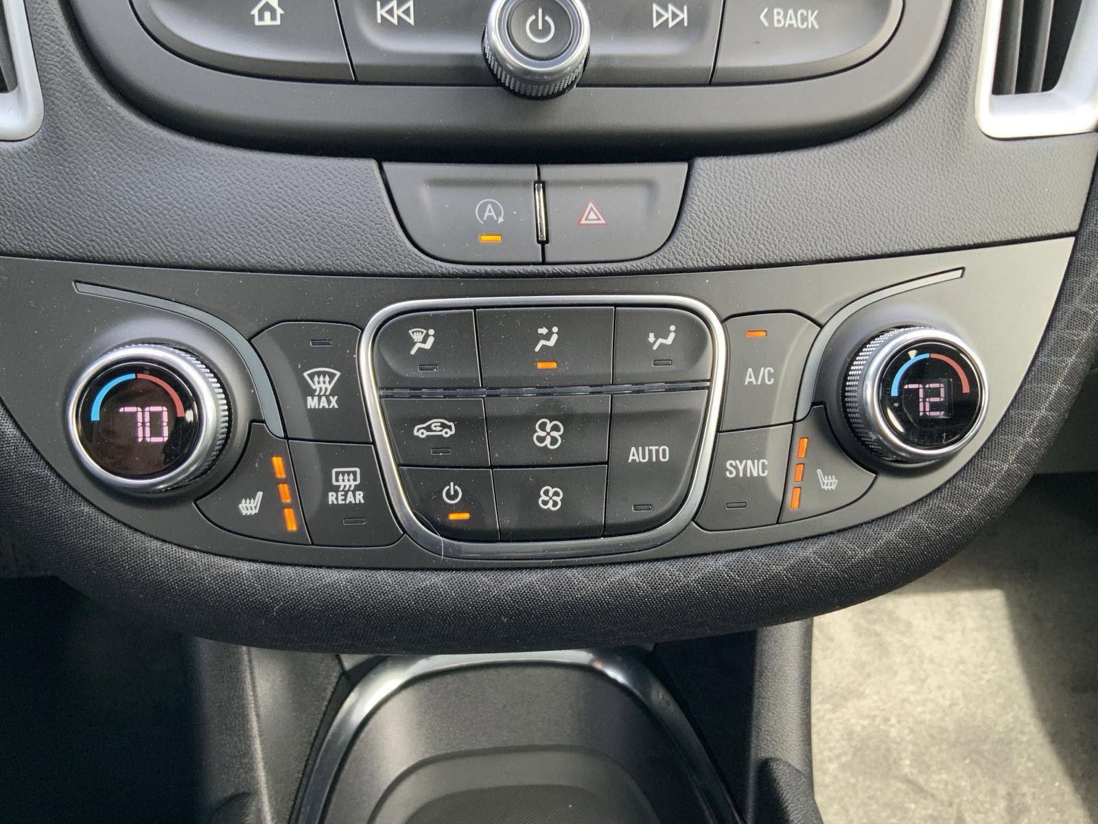 Used 2024 Chevrolet Malibu LT image 42