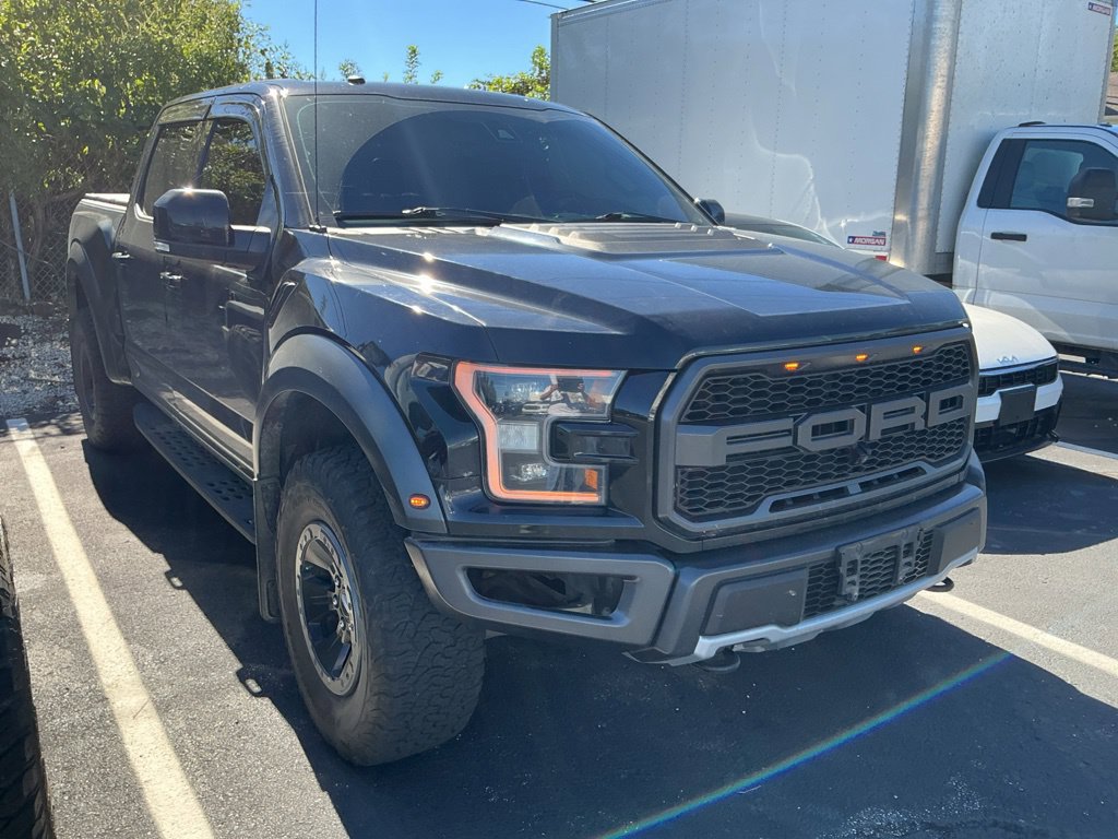 Used 2018 Ford F150 Raptor w/ Equipment Group 802A Luxury AWD/4WD image 9