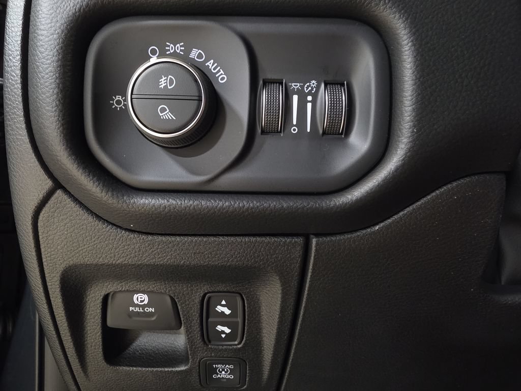 New 2027 RAM 1500 Laramie w/ Night Edition AWD/4WD image 21