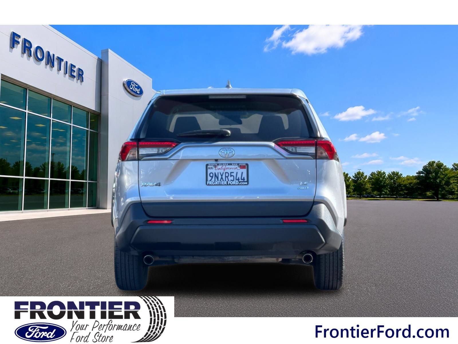 Used 2024 Toyota RAV4 LE AWD/4WD image 6