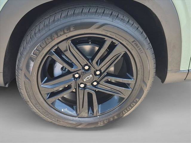 New 2026 Chevrolet Trax ACTIV w/ Sunroof Package FWD image 10