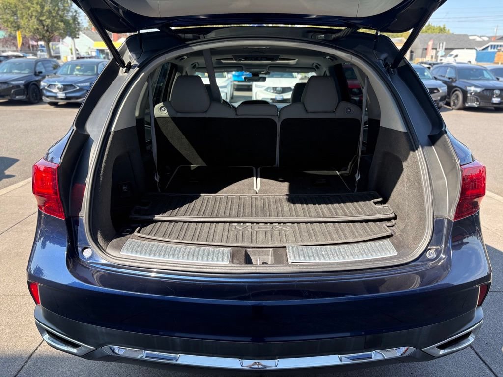 Used 2017 Acura MDX w/ Tech & Entertainment Pkg AWD/4WD image 31
