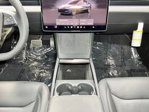 Used 2025 Tesla Model 3 Long Range AWD/4WD image 10